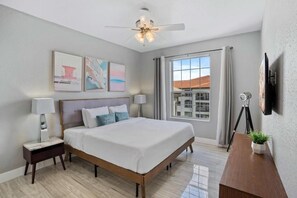 4 soverom, strykejern/-brett, reiseseng for barn og wi-fi (inkludert)