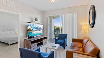 Smart TV, video games