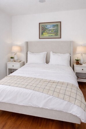 Bügeleisen/Bügelbrett, WLAN, Bettwäsche