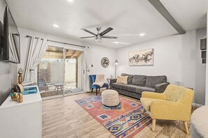 Smart TV - Old Town Scottsdale Townhouse | Heated Pool (Scottsdale)