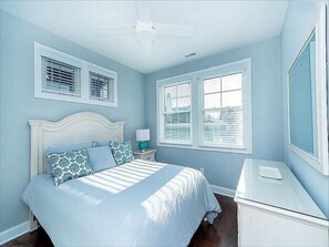 5 bedrooms, iron/ironing board, Internet - Beautiful 5BR Northend Home • Sleeps 12 • Private Decks & Close to Beach (Ocean City)