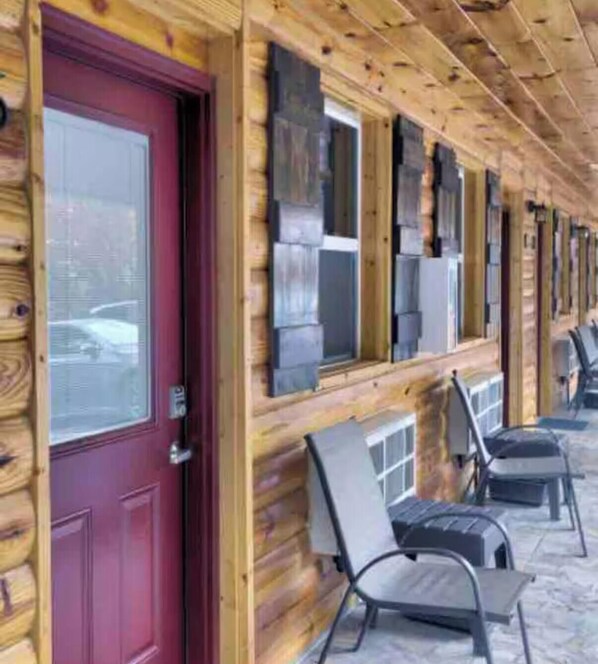 Exterior - 10 on The Ridge, Pet Friendly, (Pigeon Forge)