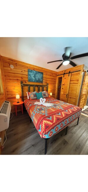 1 chambre, fer et planche à repasser, Wi-Fi gratuit, draps fournis