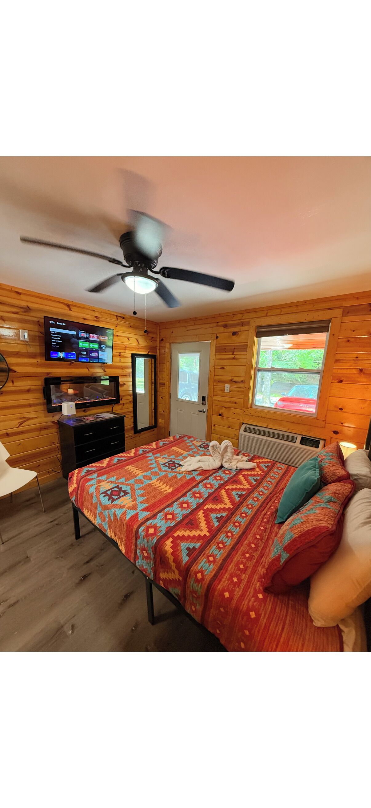 1 bedroom, iron/ironing board, WiFi (free), bed sheets