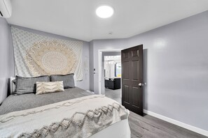 Fer et planche à repasser, Wi-Fi, draps fournis