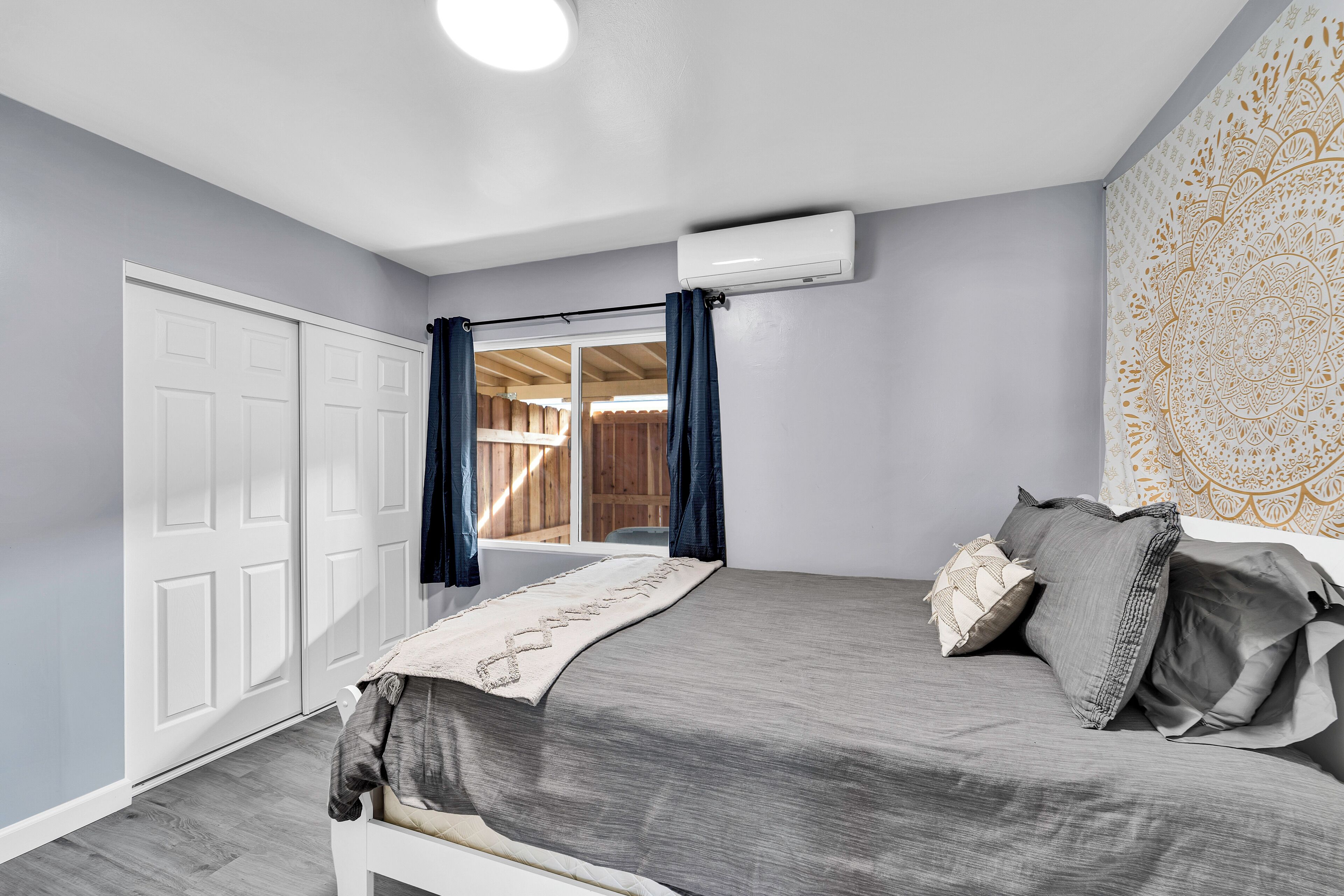 Strykejern/-brett, wi-fi og sengetøy