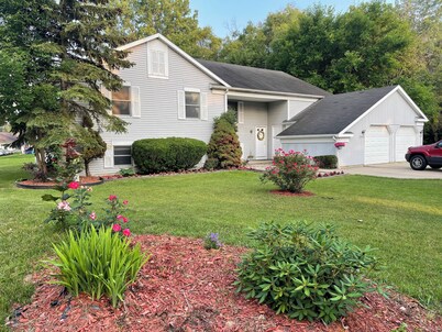 Delightful 3-bedroom Home, sleeps 8, in a Quiet neighborhood, Free Breakfast