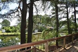 Property grounds - Oyster Catcher- Canalfront with Kayaks & Boat Dock (Chincoteague Island)