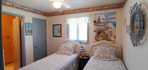 2 bedrooms, free WiFi - Paradise by the Lighthouse | Waterfront Chincoteague Retreat (Chincoteague Island)