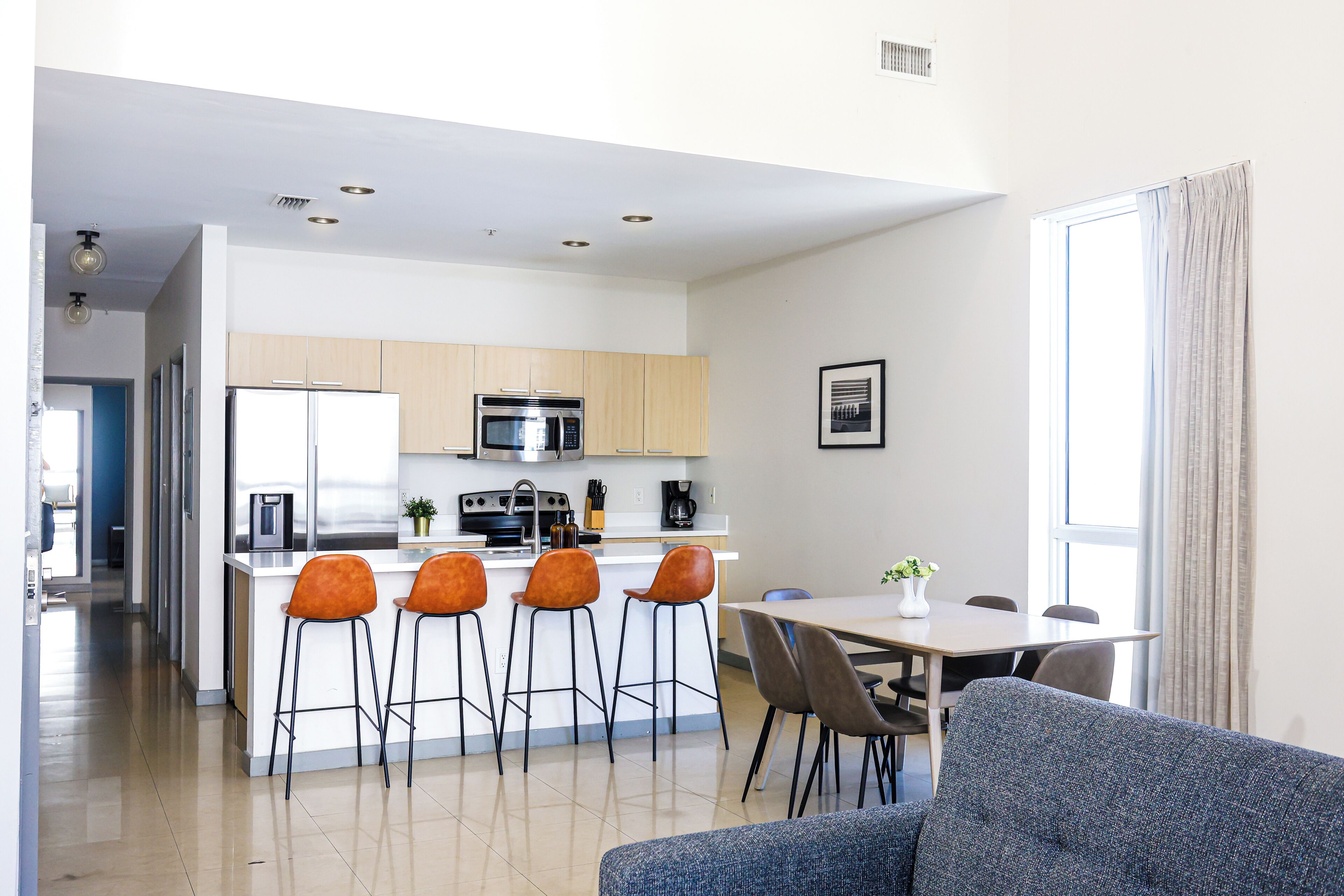Superior Apartment, 2 Bedrooms | Dining