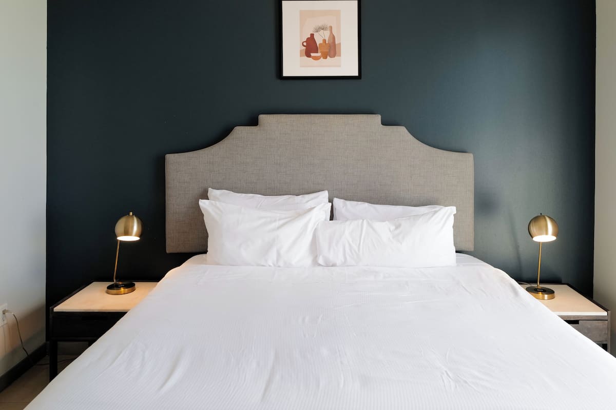 시그니처 펜트하우스, 침실 3개 | 책상, 노트북 작업 공간, 암막 커튼, 다리미/다리미판