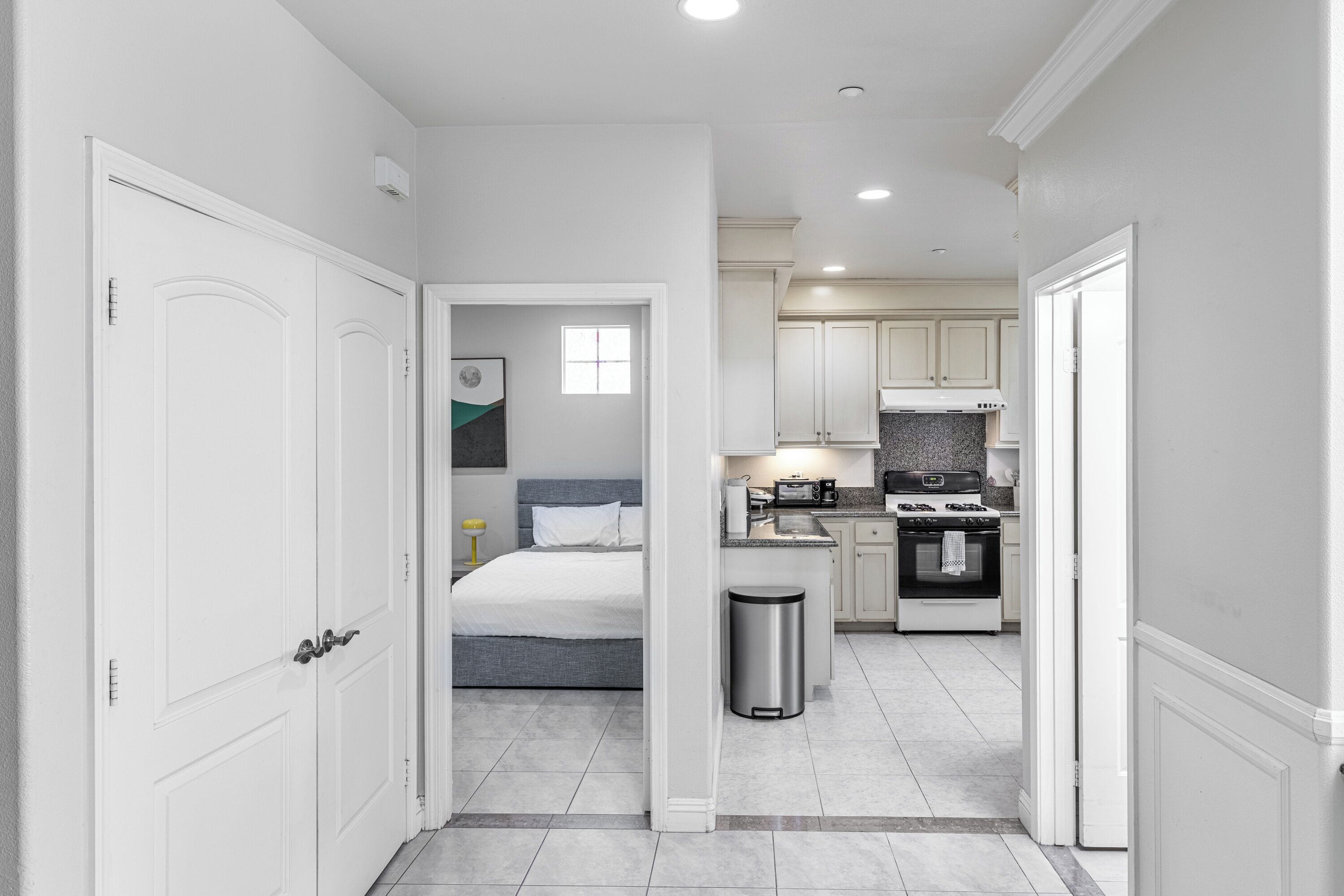 電子レンジ、オーブン、コンロ、食器洗い機