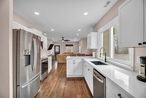 FIFA World Cup-MLB All-Star Stay 20 Min to Philadelphia Steps away from Rowan