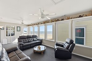 Interior - Beachfront Home - Dog-Friendly - Family-Ready Steps to the Sand (Galveston)