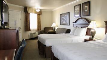 Suite familiale | Bureau, espace de travail pour ordinateurs portables