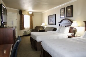 Individually decorated, individually furnished, desk, laptop workspace - Baymont by Wyndham McAlester Hwy 69 (McAlester)