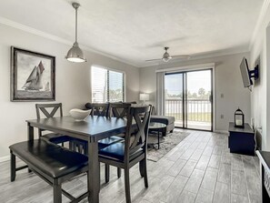 Dining - Ocean Village Club Condo M21 (St. Augustine)