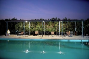 Outdoor pool - Sonchafa Resort Pauni (Pawni)