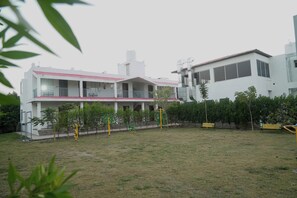 Exterior - Sonchafa Resort Pauni (Pauni)