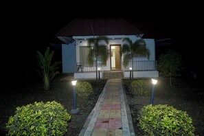 Ferienhaus, Balkon, Flussblick | Aussenbereich