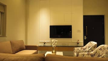 Suite – superior, balkong, byutsikt | Oppholdsområde