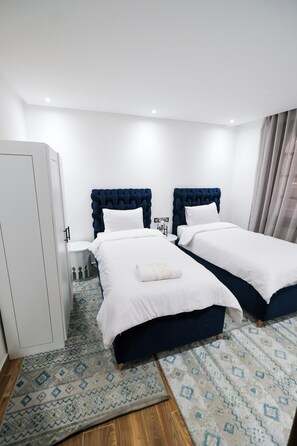 2 bedrooms, desk, free WiFi, bed sheets - Cozy 2-bedroom studio in gorgeous Chefchaouen with air conditioning (Chefchaouen)