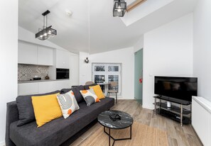 TV - Starowiślna Charming Studio (Kraków)