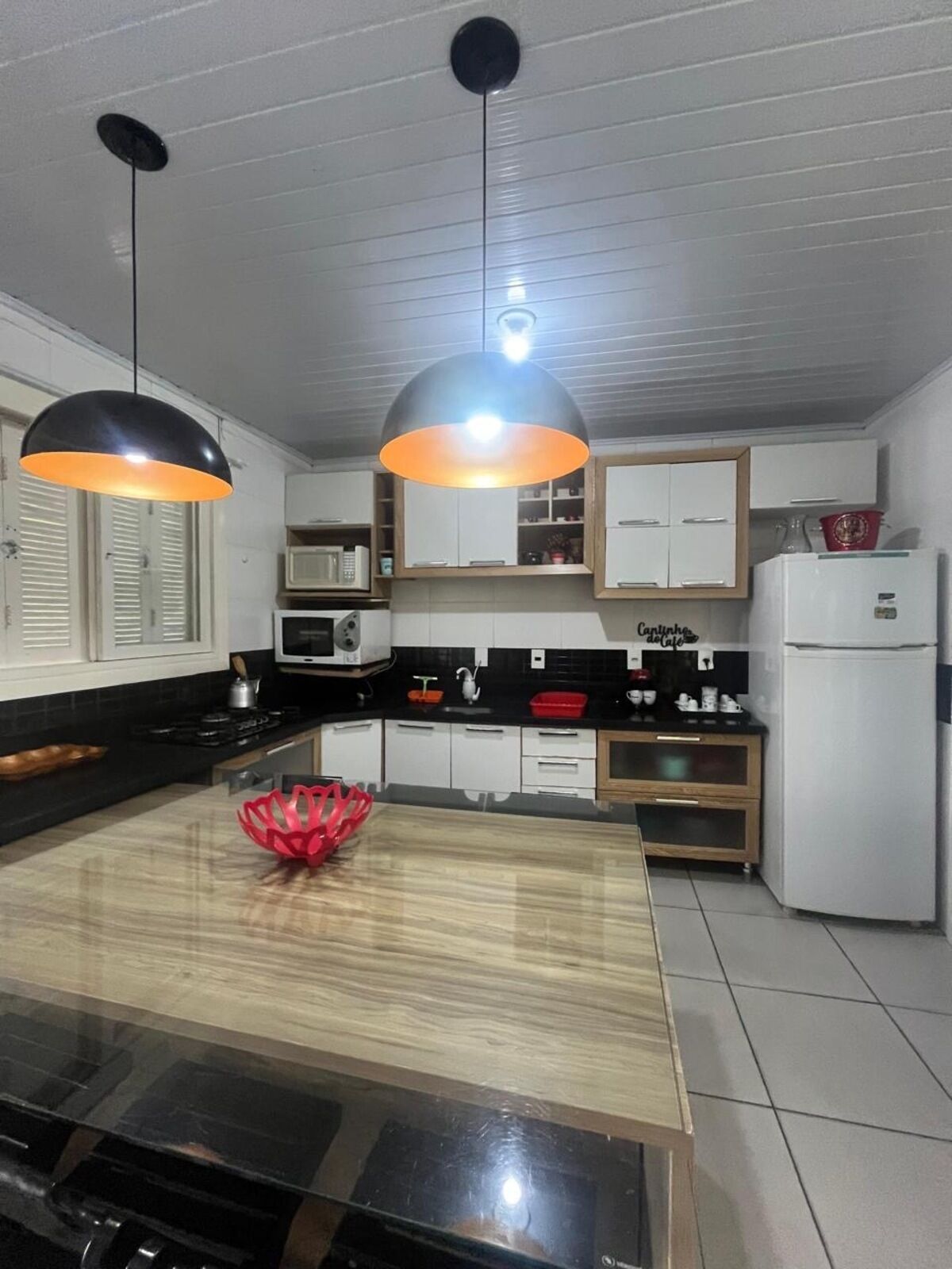 Mikrobølgeovn, ovn og kokeplater