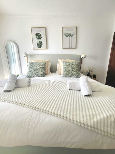 CHABELLA! Charm Beach Lofts Apartments - Garden & Sea View - CARVOEIRO - ALGARVE