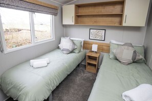 2 chambres, fer et planche à repasser, accès au Wi-Fi (inclus)