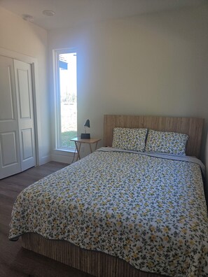 2 bedrooms, WiFi, bed sheets
