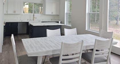 Luxury cottage with amazing forest view minutes from Lakes, trails and more!