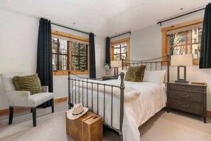4 Schlafzimmer, Bügeleisen/Bügelbrett, kostenloses WLAN