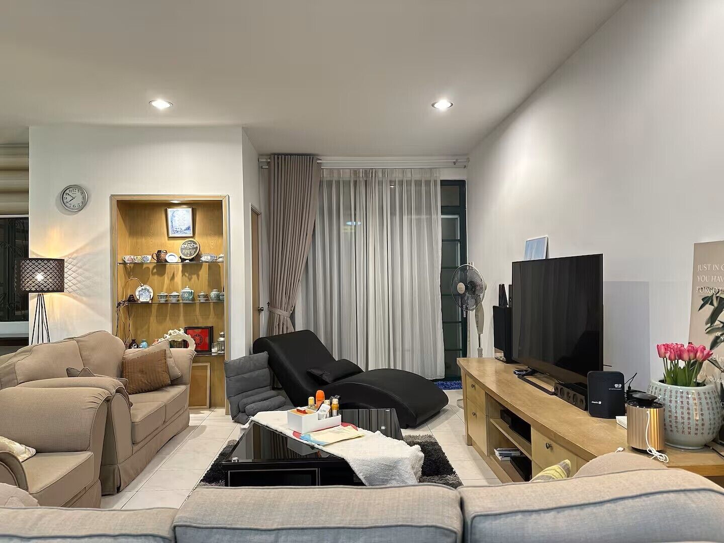 TV