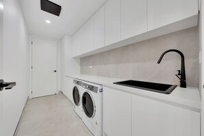 Interior - Enjoy a Brand-New Modern Luxury Stay w/ Pool, Spa & Scenic Parkland Views! (Epping)