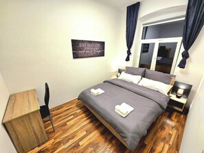 Bügeleisen/Bügelbrett, kostenloses WLAN, Bettwäsche