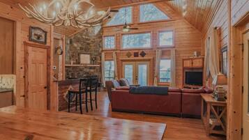 Smart TV, fireplace, DVD player