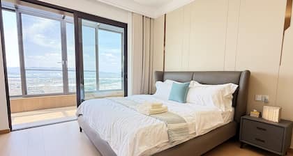 Lakefront 3BRM Holiday Villa in Kunming