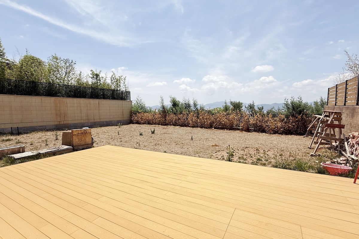 Deluxe Townhome, Mountain View | Property grounds