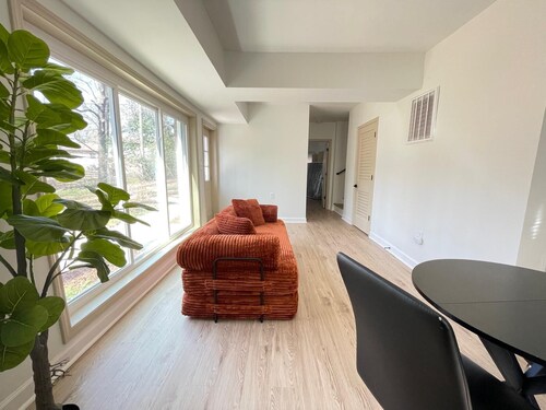 Spacious Private Basement Suite w/ Yard