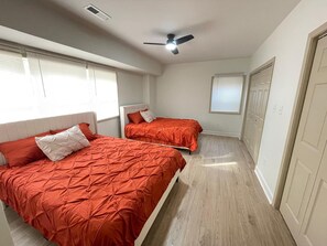 Bügeleisen/Bügelbrett, WLAN, Bettwäsche