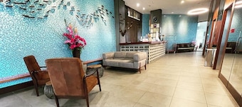 Win Hotel