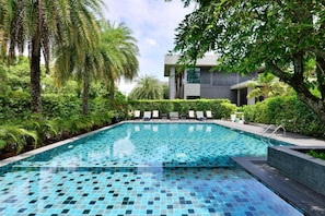 Pool - Raweewan Residence (Bangkok)