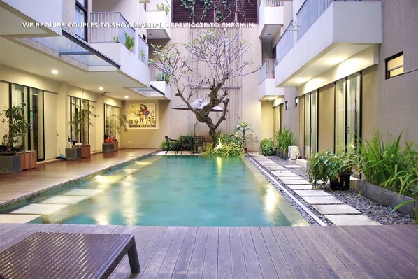 Pool - M Pavilion Karawaci (Curug)