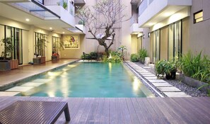 Pool - M Pavilion Karawaci (Curug)