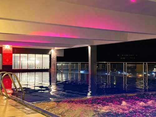 Stirling Suites Hotel & Serviced Apartment