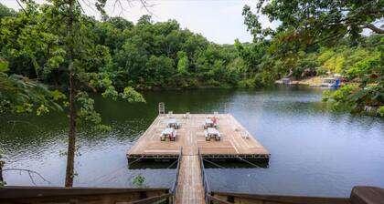 Sunbeam Shores 3BD/3BA/Pool/Firepit/Swim Dock-6PP