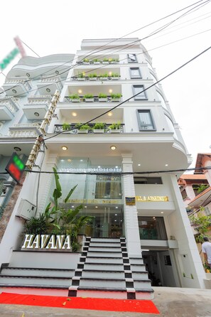 Exterior detail - Collection O Havana Airport Hotel (Ho Chi Minh City)