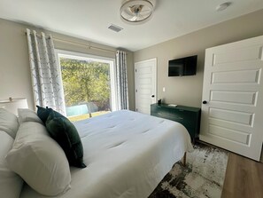 3 bedrooms, iron/ironing board, travel cot, free WiFi