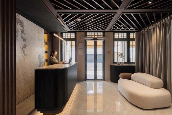 Lobby - Claude Hotel (Singapore)